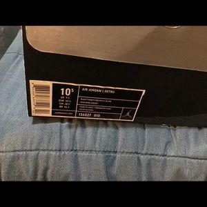 AIR JORDAN 5 RETRO 'METALLIC' 2011